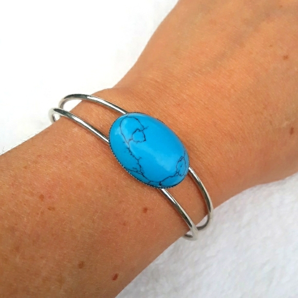 None Jewelry - Silver and turquoise stone bracelet